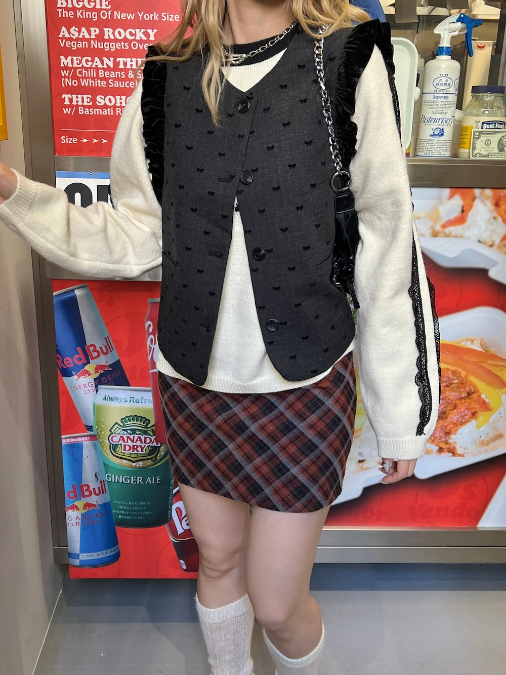 <SL2243665> ribbon dot vintage like vest