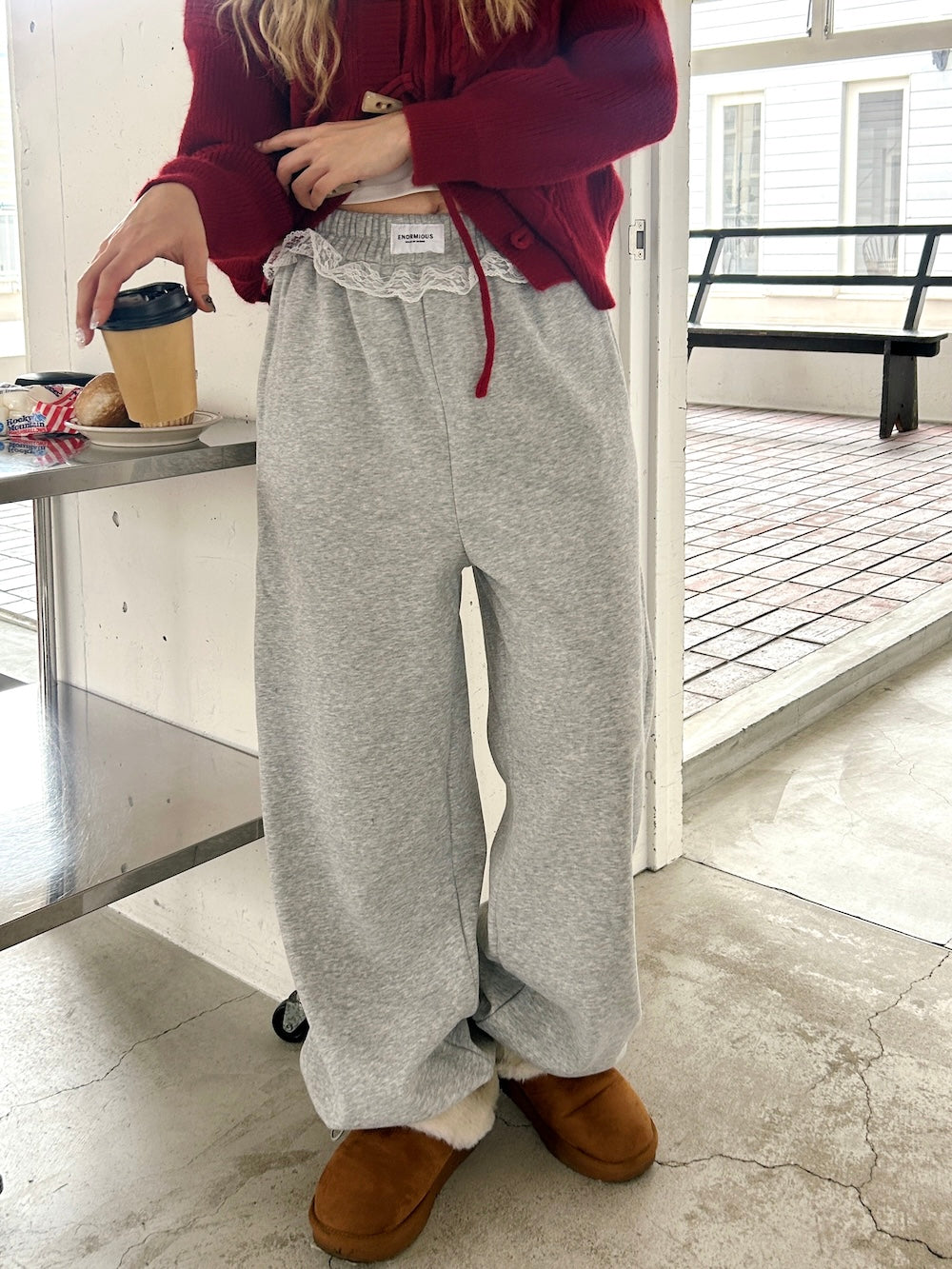 <SL2244639> フリルドローコードスウェットパンツ