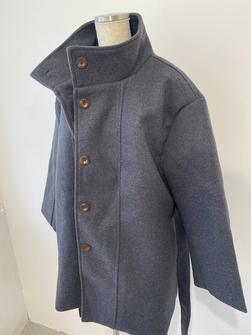 <RN2244009> ベルト付きハイネックコート