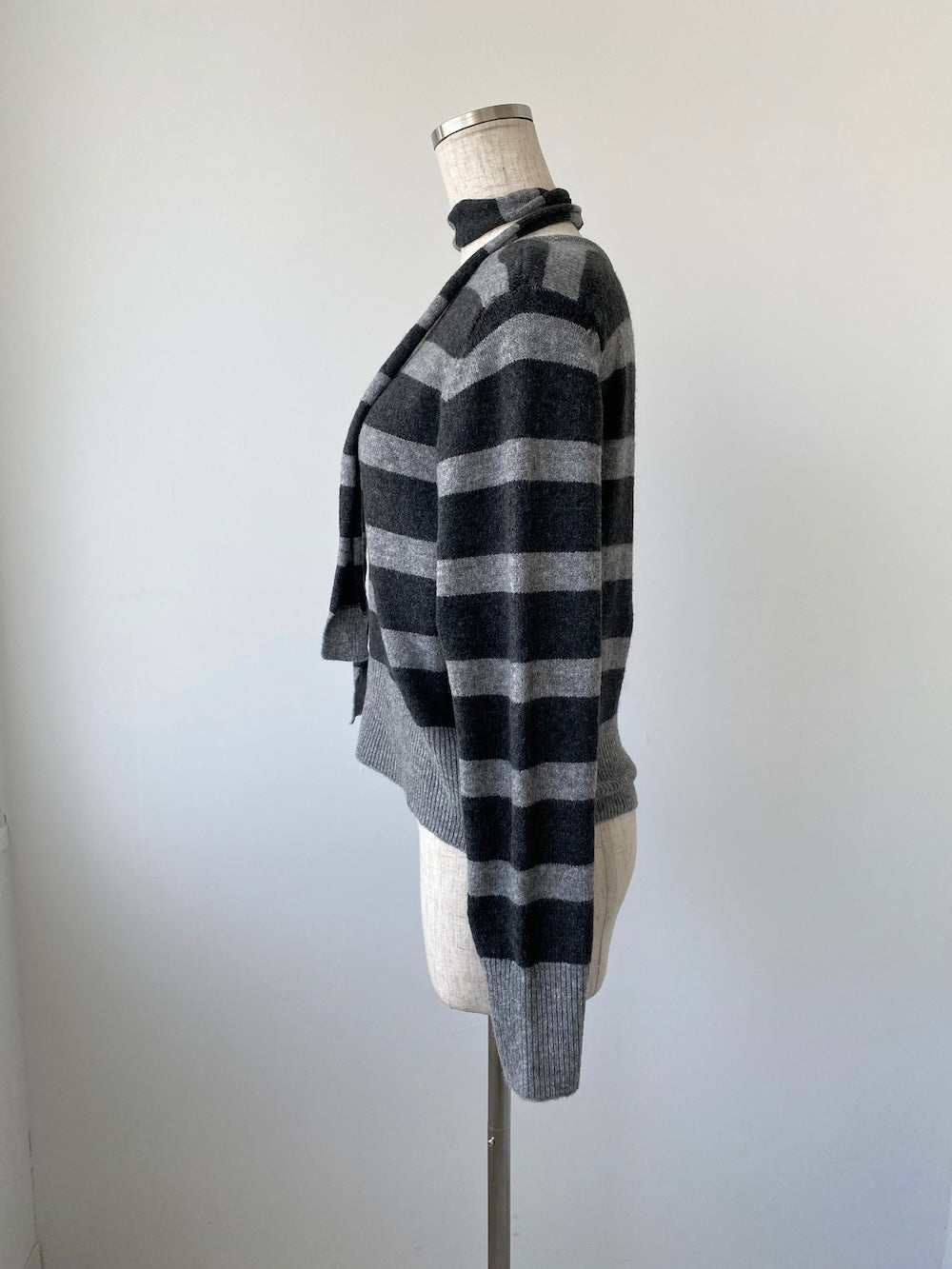 <SL2244616> ボーダーワンショルダーニット