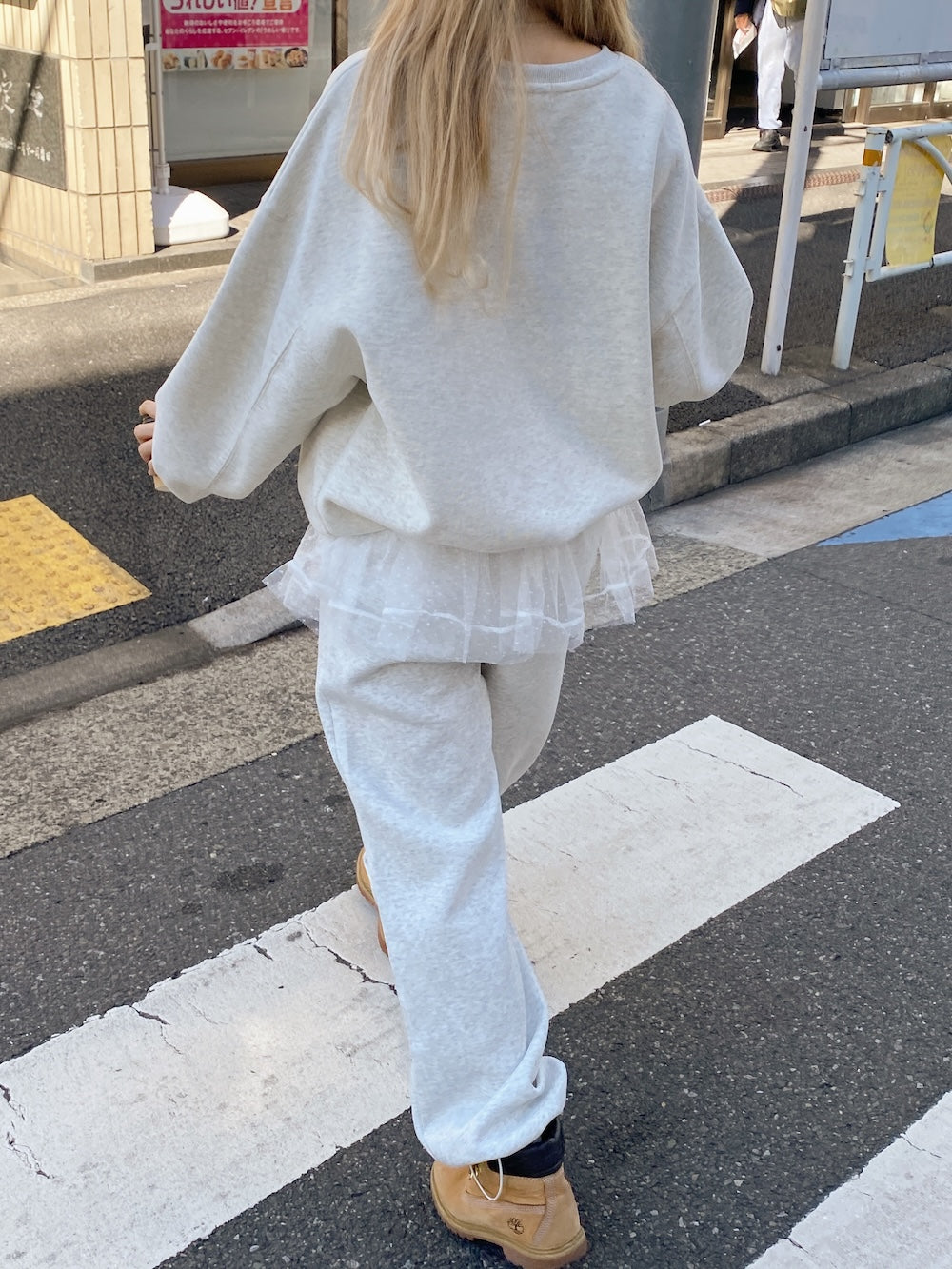 <SL2251652> レースフリルスウェットパンツ