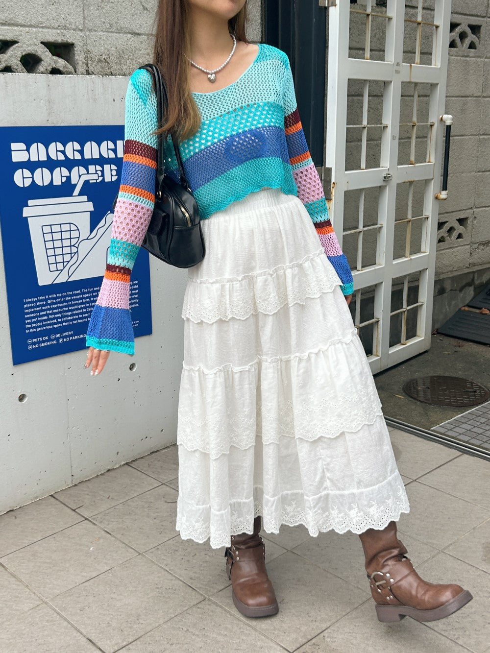 <SL2243618> マルチメッシュクロップドトップス