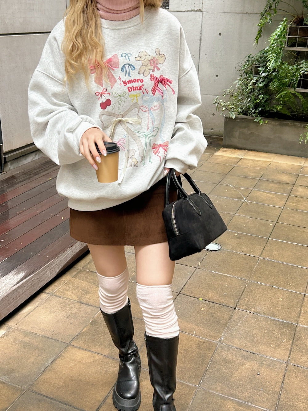 <SL2243664> ribbon vintage design sweat