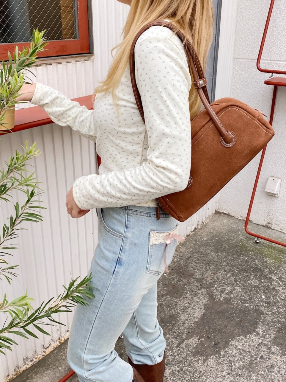 <SL2243622> フラワーヘンリーネックトップス