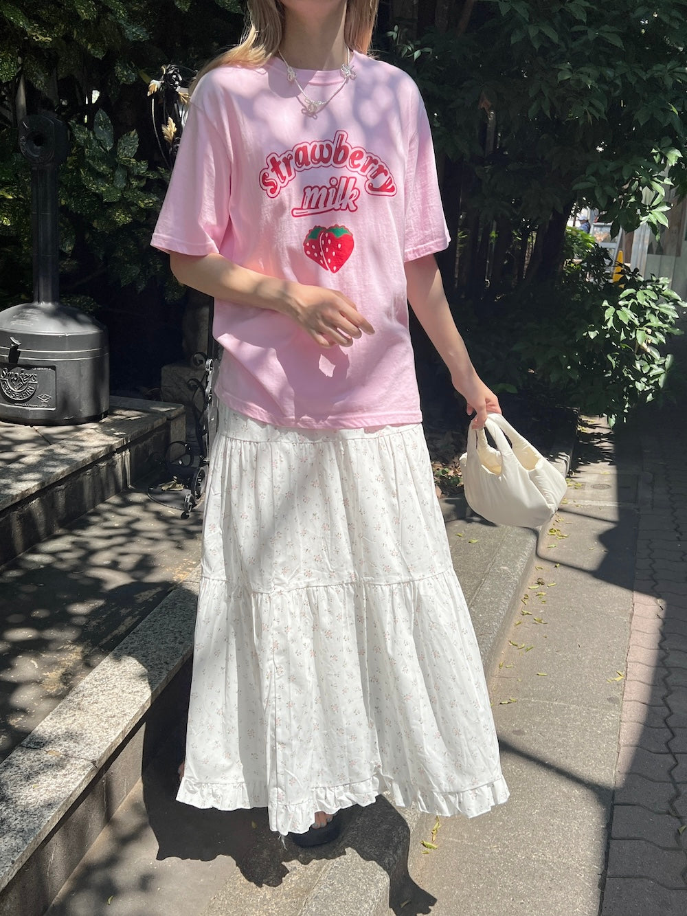 <SL2242645> fancy flower skirt