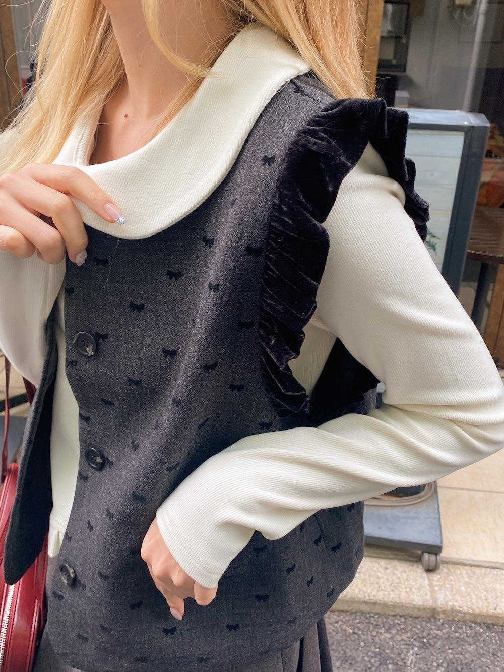 <SL2243665> ribbon dot vintage like vest