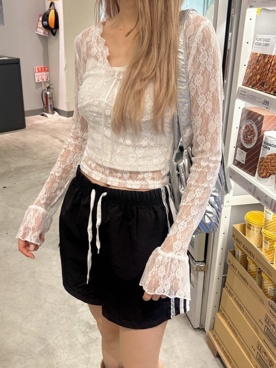 ※ラスト1点!<SL2243672> mellow sheer tops