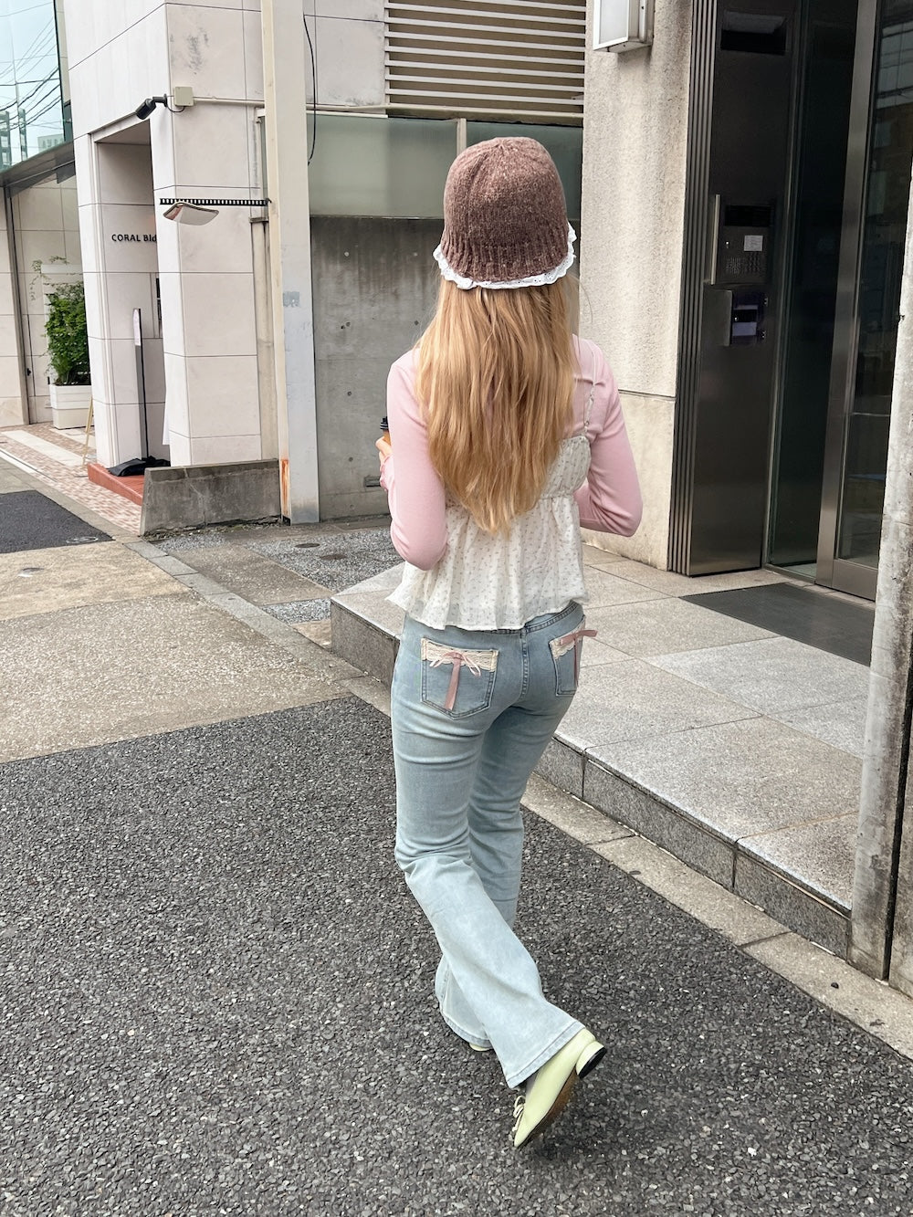 <SL2242643> バックリボンポイントフレアデニム
