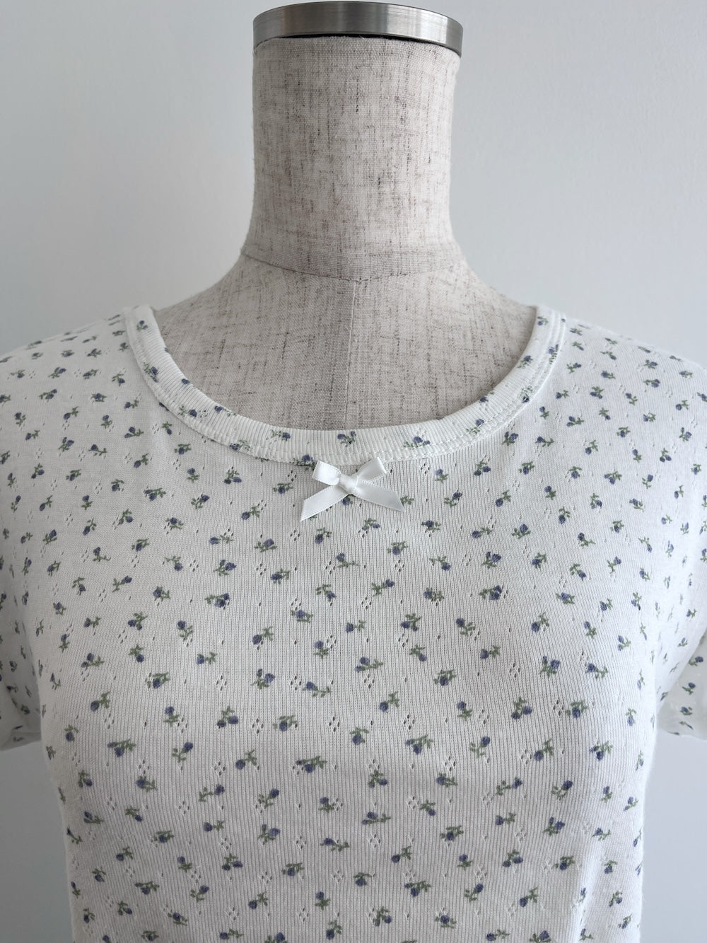 <SL2242614> romantic flower tee