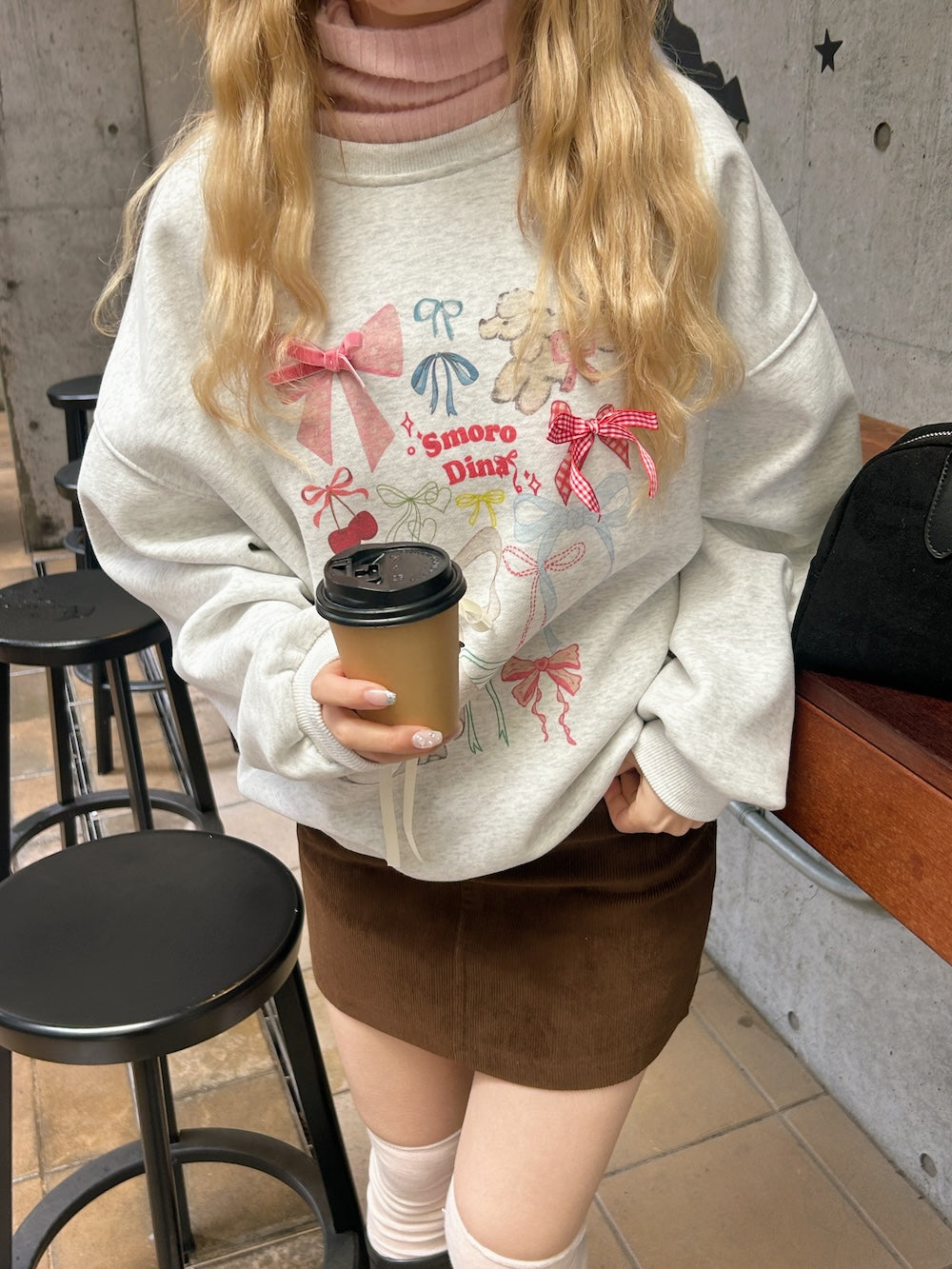 <SL2243664> ribbon vintage design sweat
