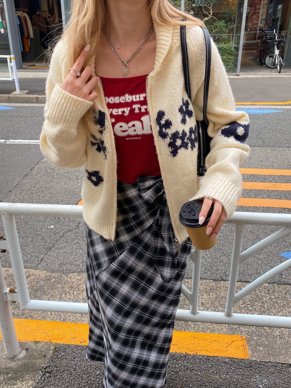 <SL2243652> vintage logo ensemble