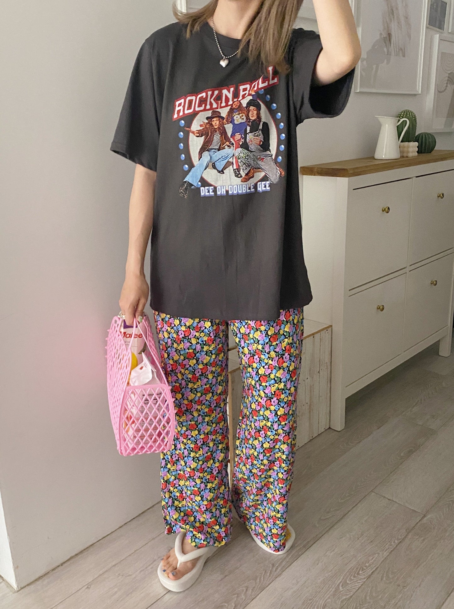 <SL2232709> ROCK T