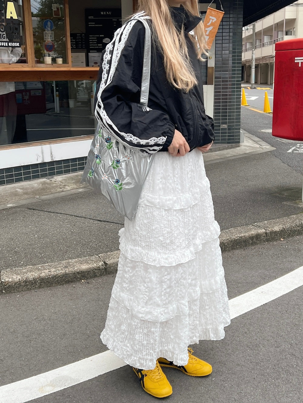 <SL2243632> shining lace tiered skirt
