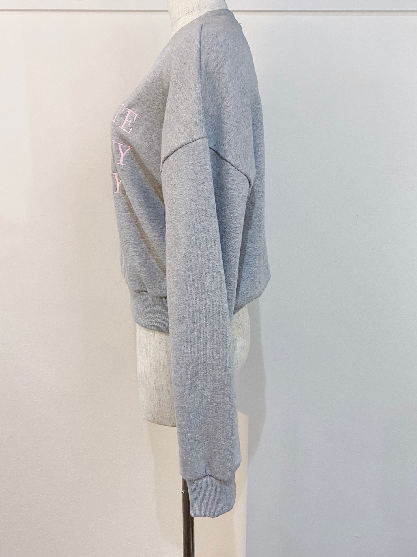 1,000円オフ!<SL2234611> lettering middleスウェット
