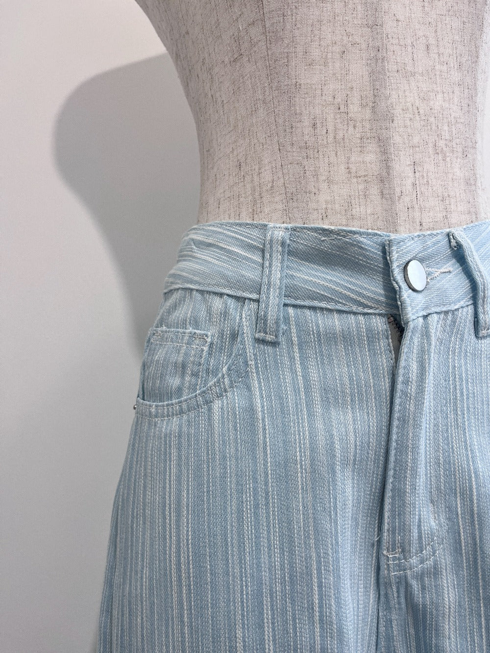 <SL2242648> stripe color pants