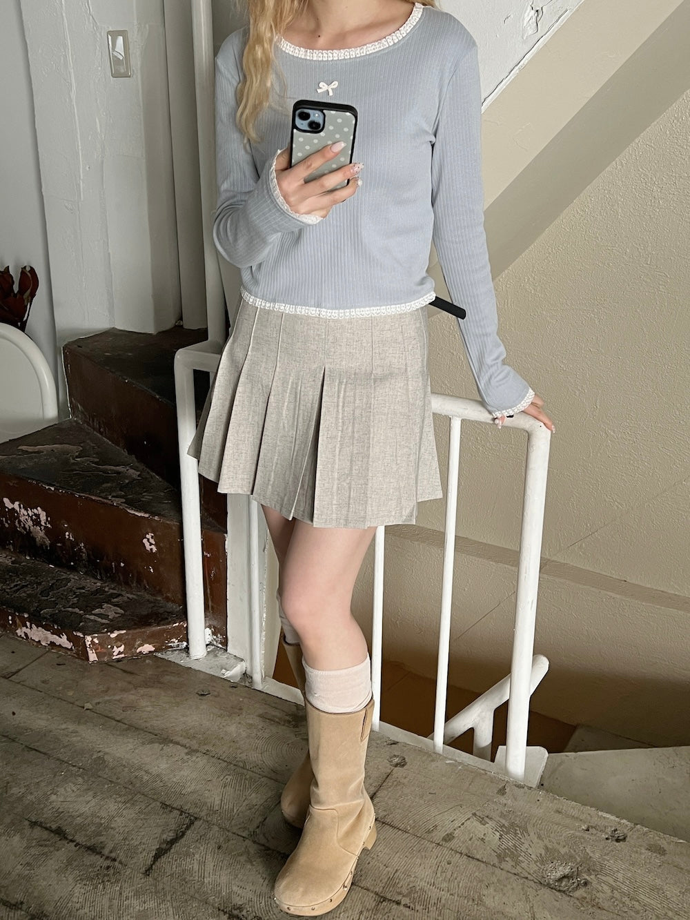 <SL2251658> レースネックシンプルリボントップス