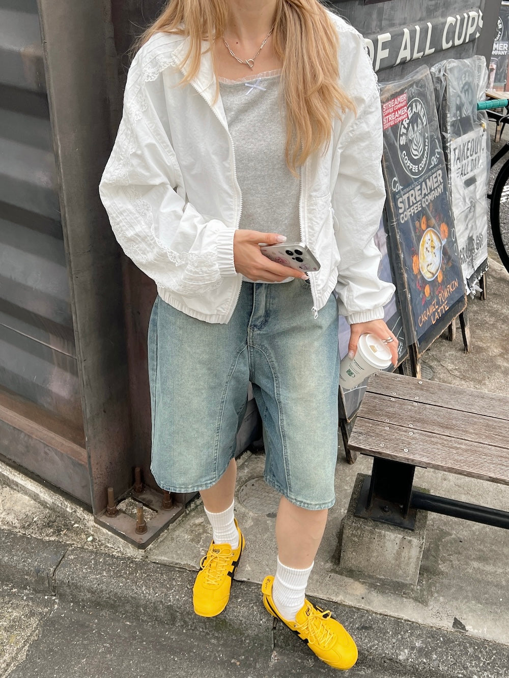 <SL2243675> ribbon point tops