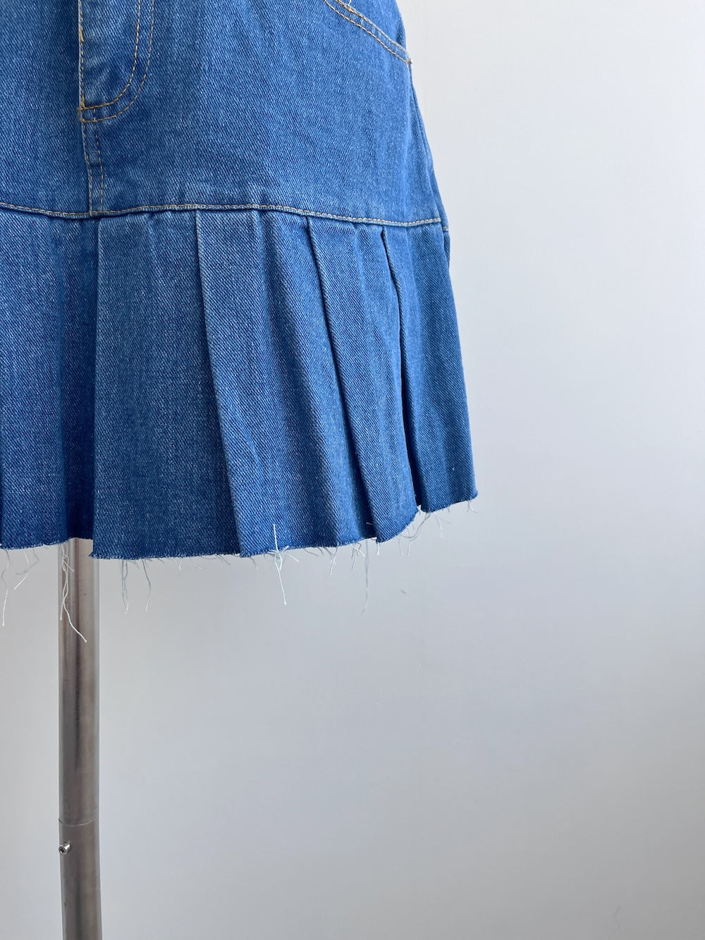 <GR2242517> デニムプリーツスカート