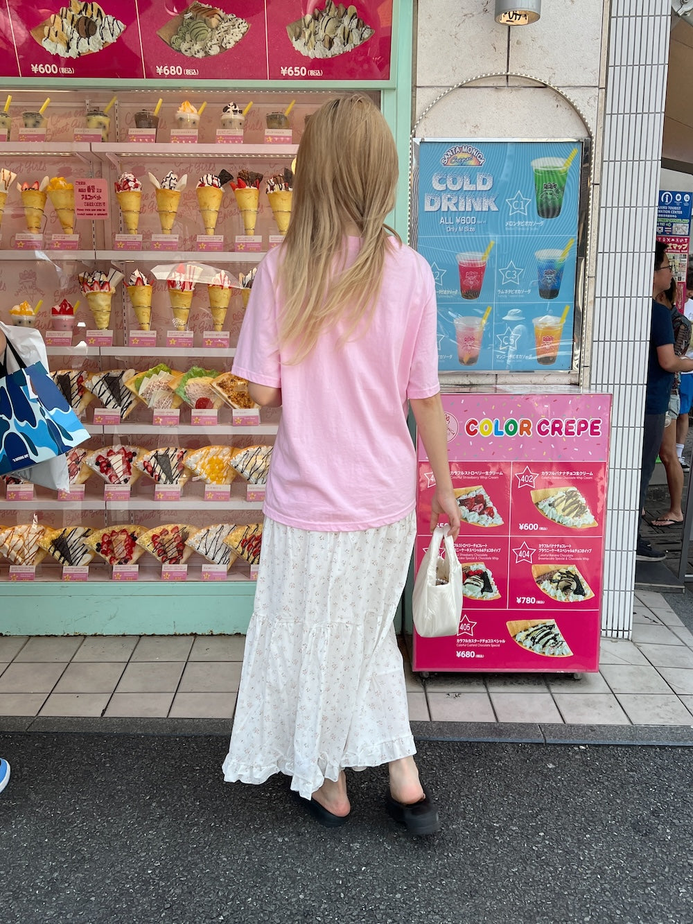 <SL2242645> fancy flower skirt