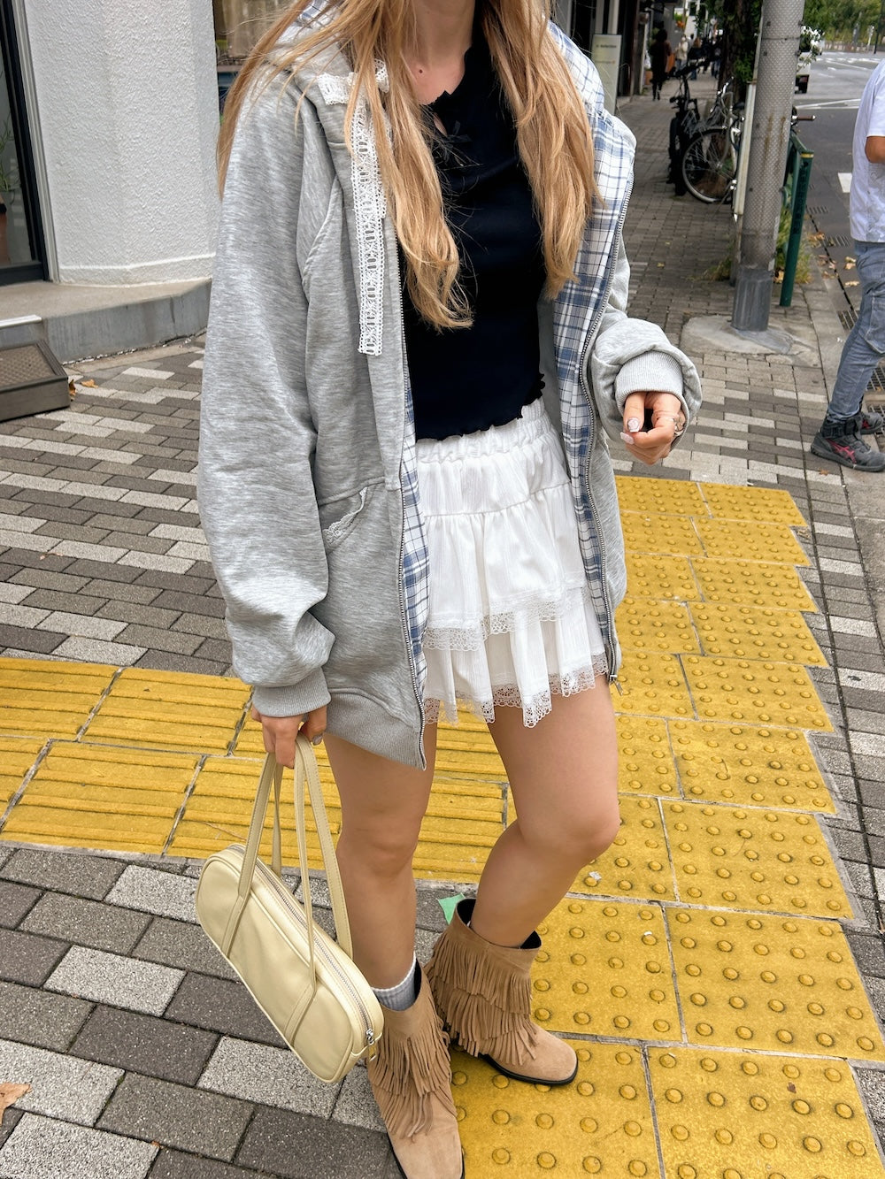 <SL2243679> 2WAYメロウフリルトップス