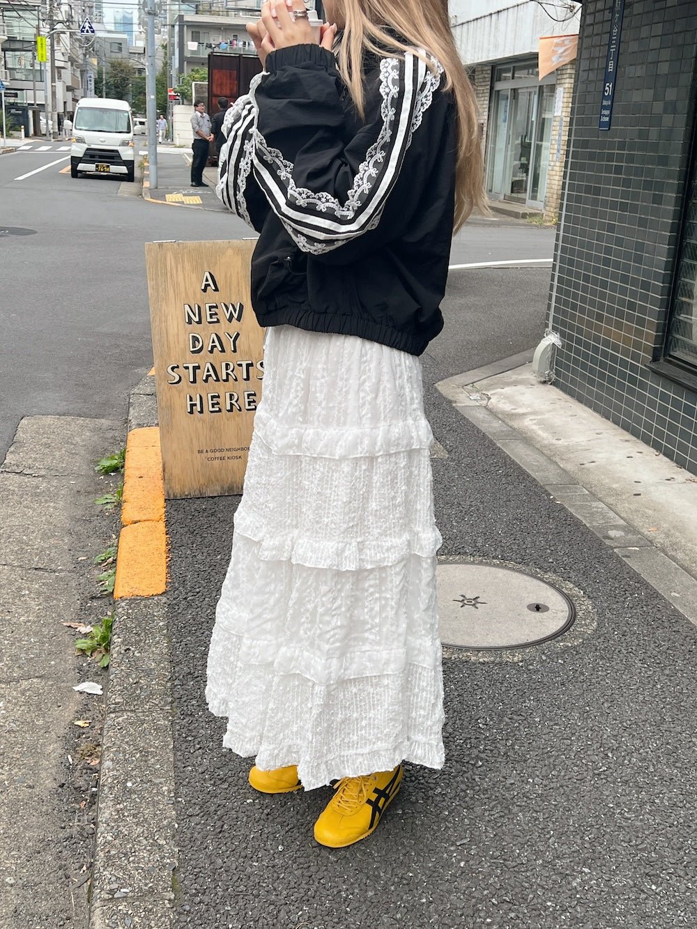 <SL2243632> shining lace tiered skirt