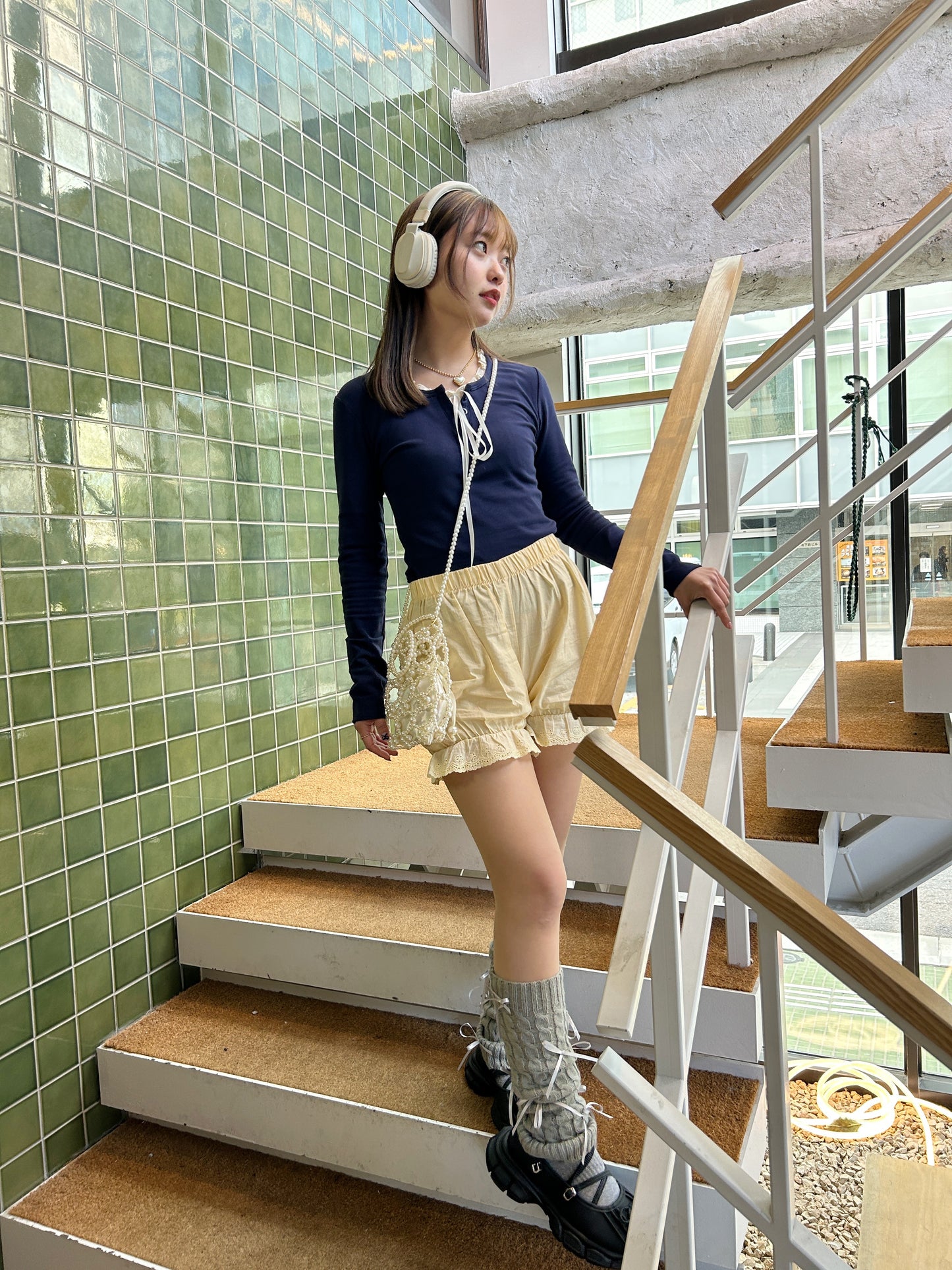 <SL2234640> リボンフリルヘムトップス
