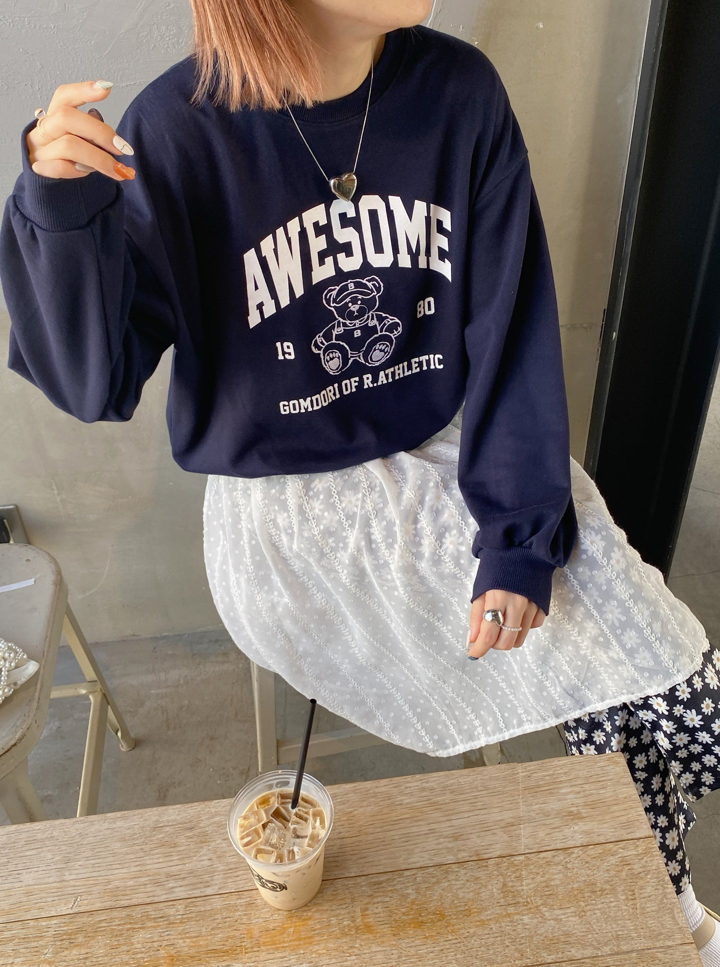 <SL2233685> bear sweat