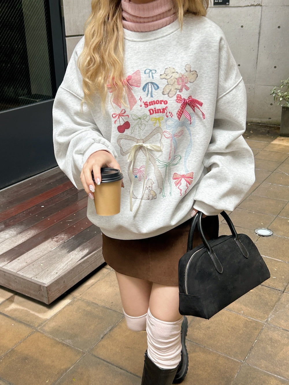 <SL2243664> ribbon vintage design sweat