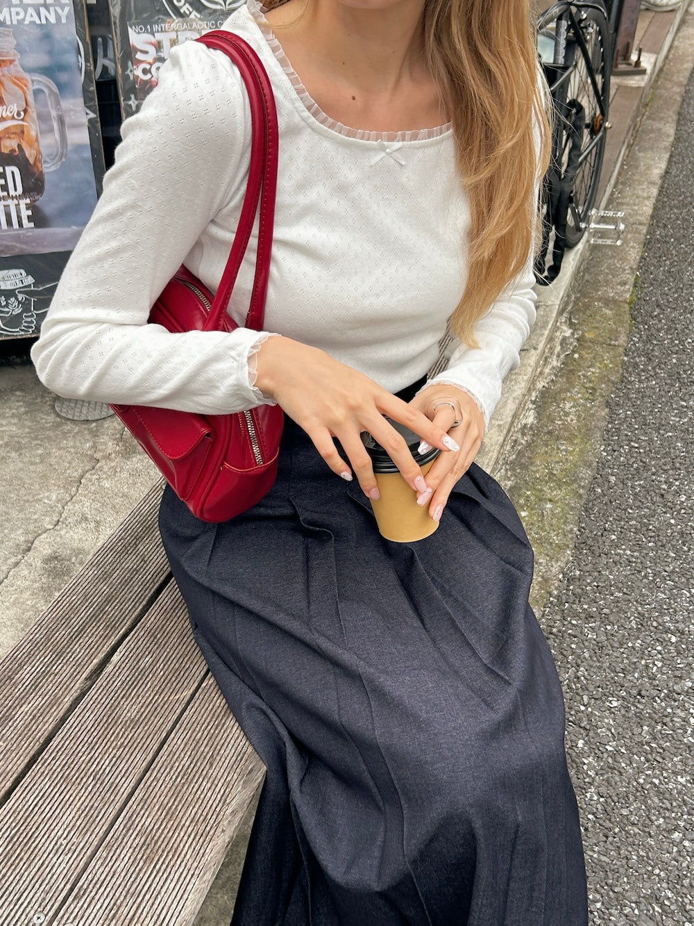 <SL2243675> ribbon point tops