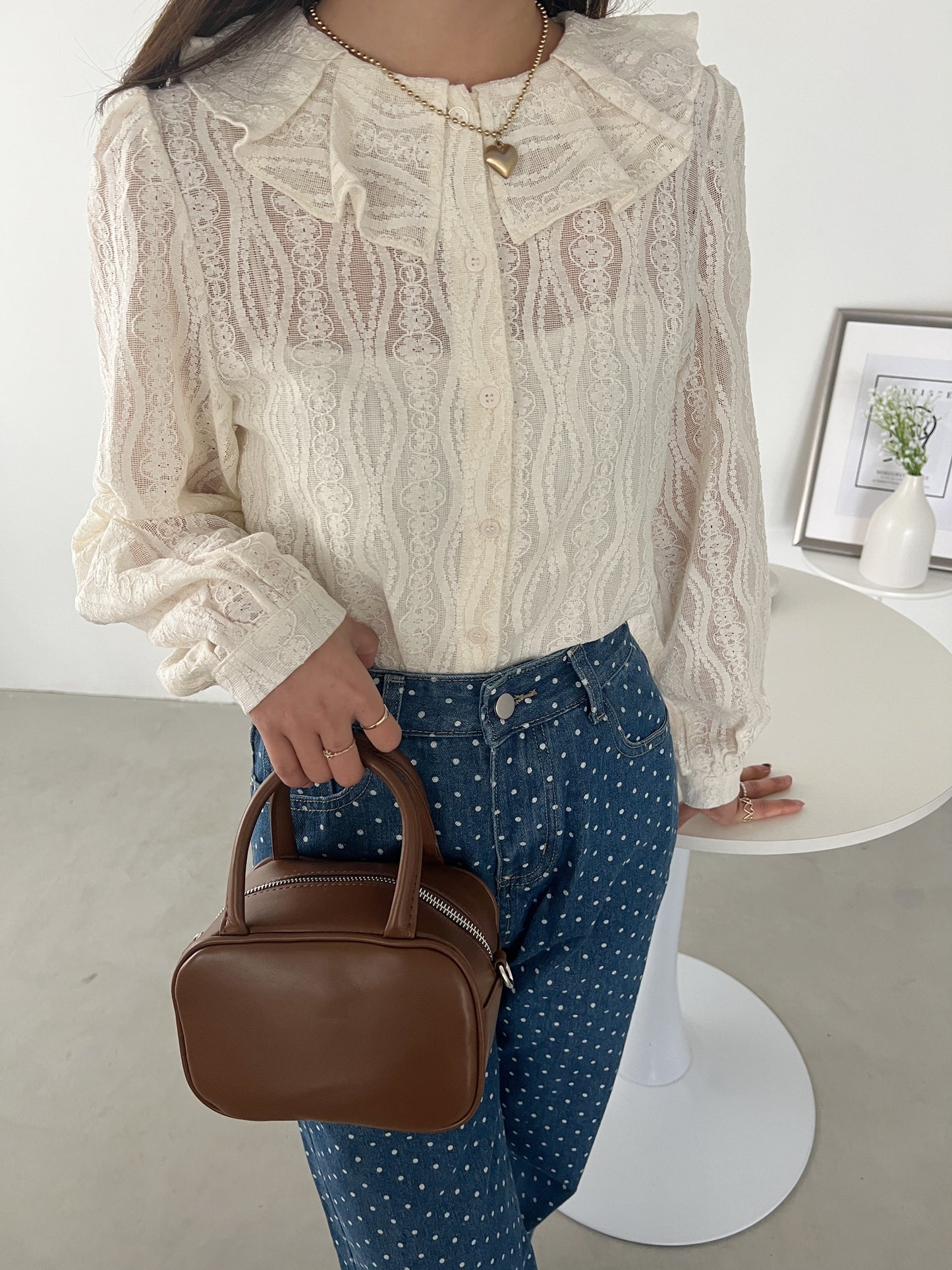 <SL2234639> vintage like frill blouse