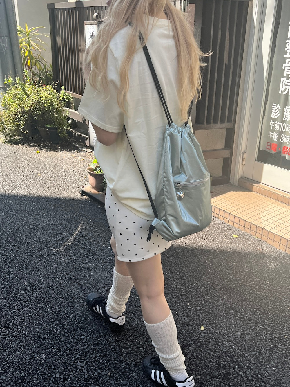 <SL2252609> Flower dog T
