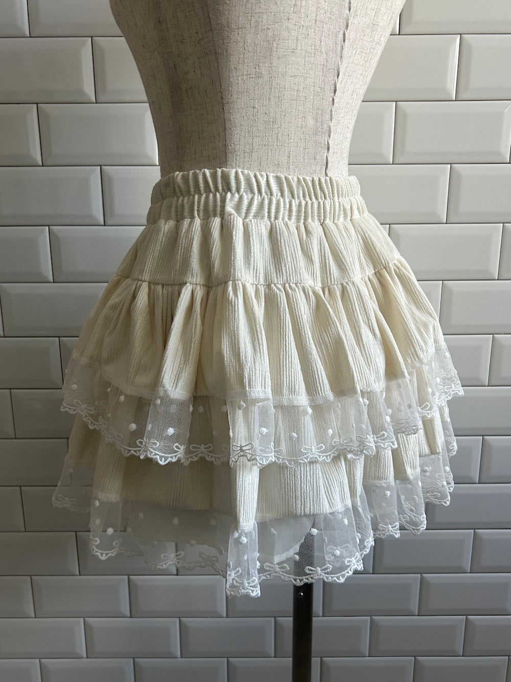 ※ラスト2点!<SL2244608> レースヘムフリルカンカンミニスカート
