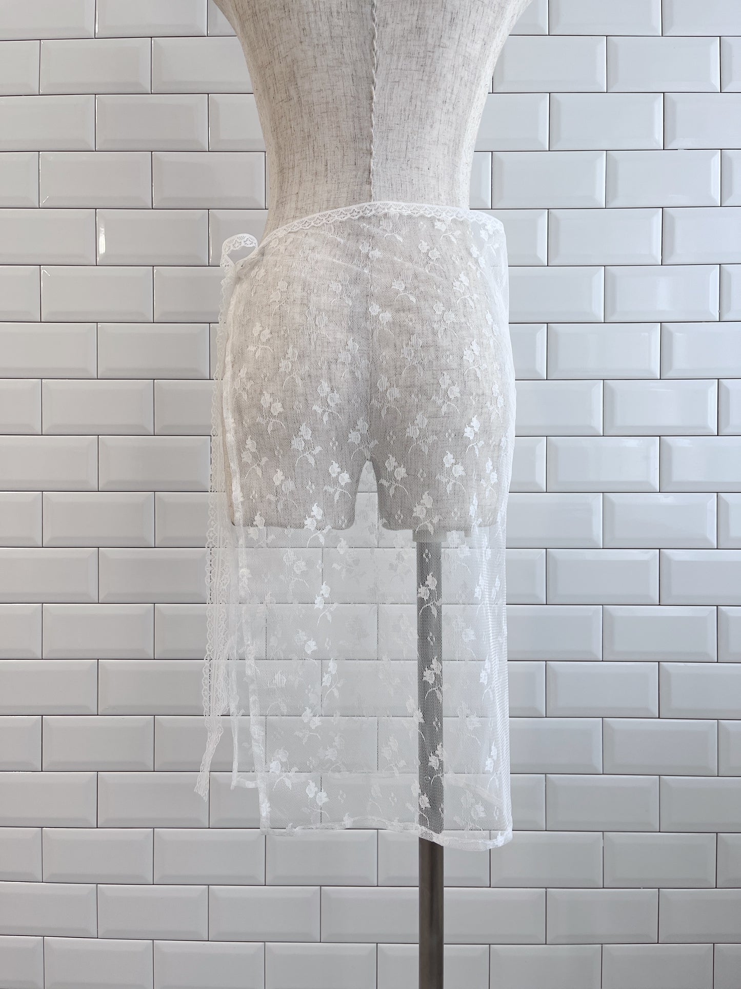 <SL2241653> シアー巻きスカート