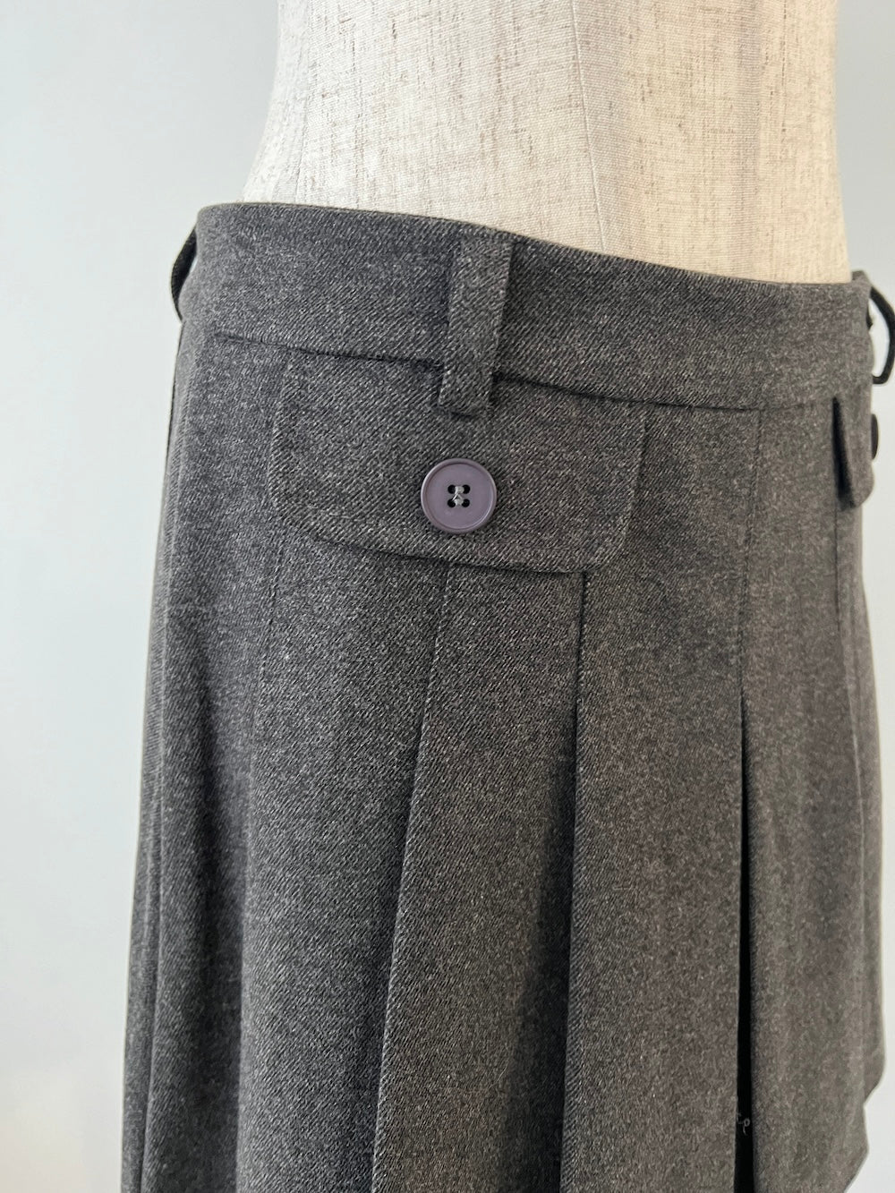 <SL2244607> フラップポケットプリーツスカート