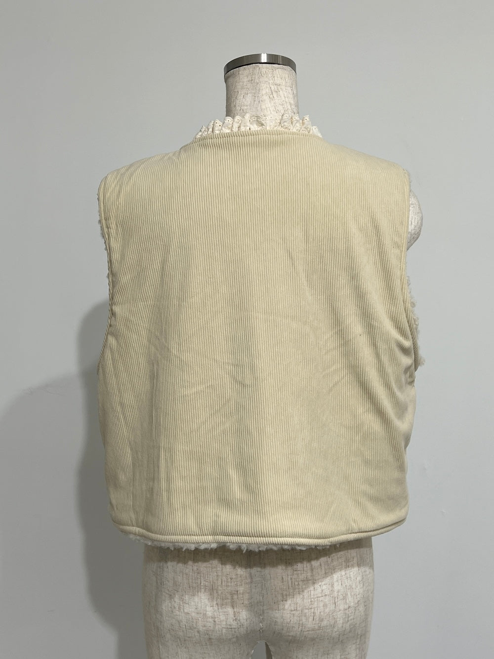 <SL2244648> プードルヘムレースリバーシブルベスト