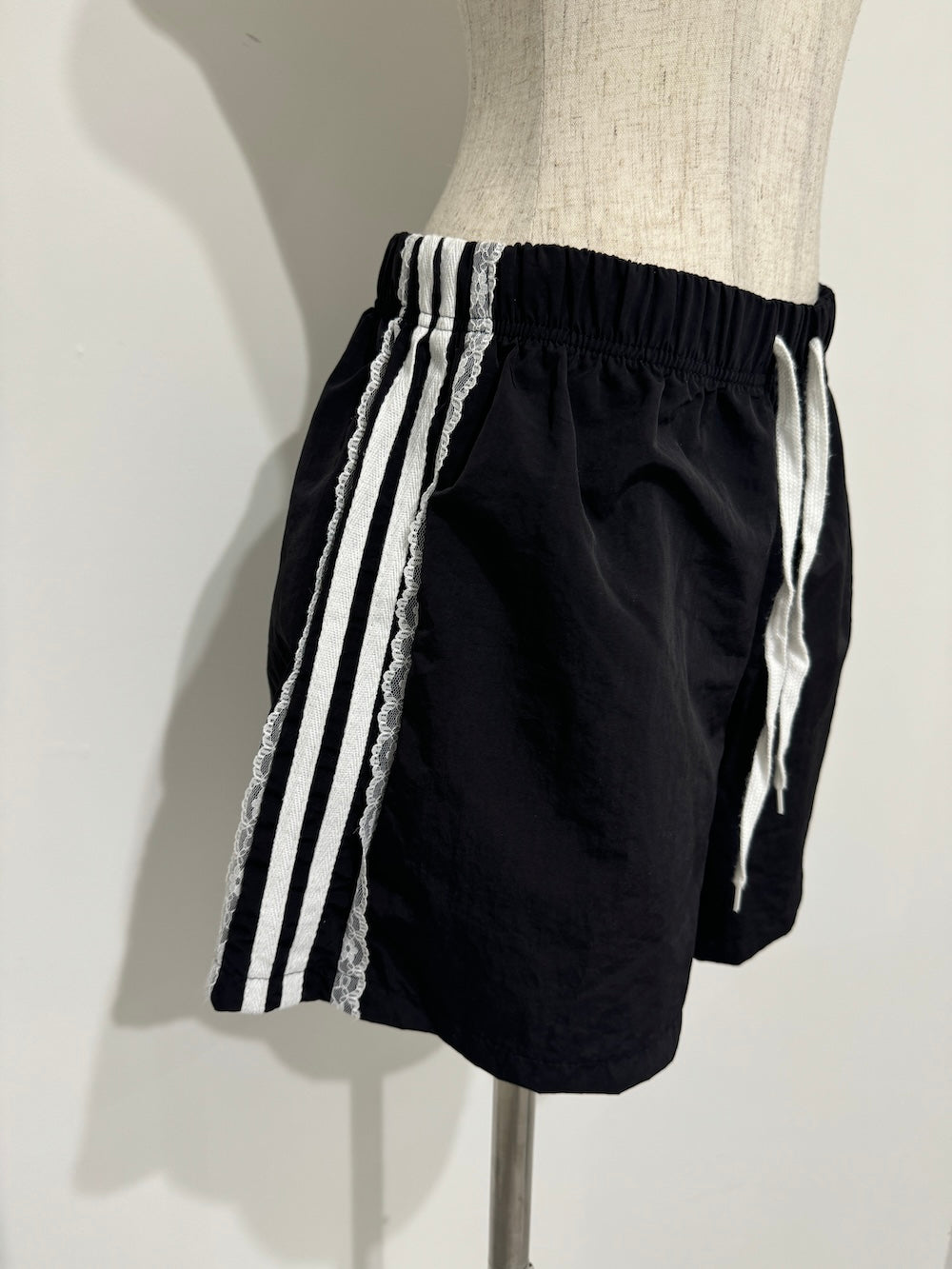 <SL2243635> サイドレースラインパンツ