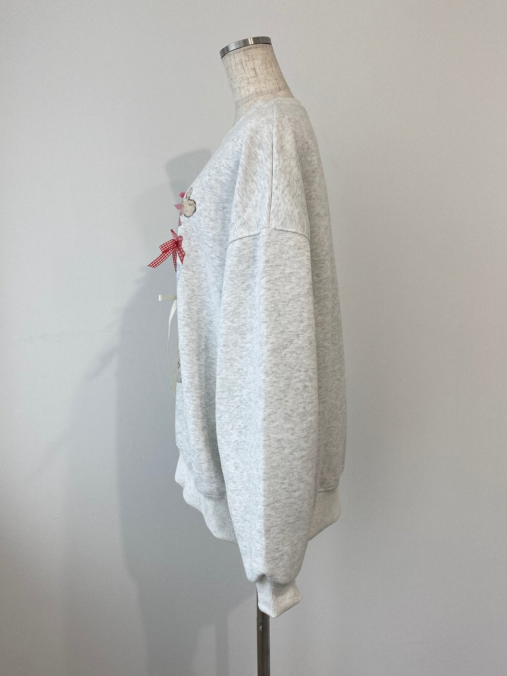 <SL2243664> ribbon vintage design sweat