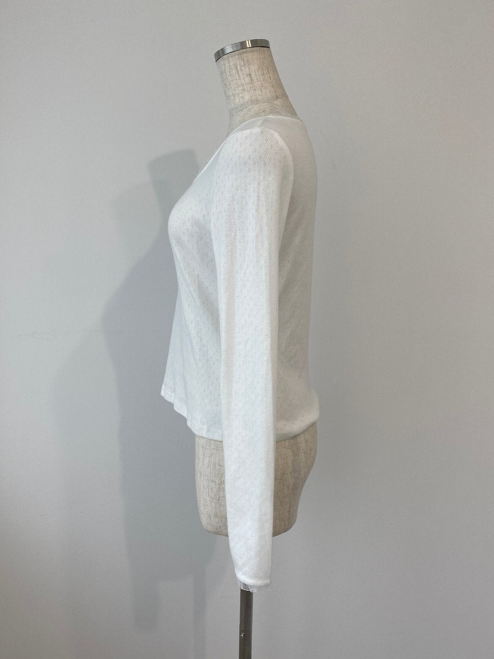 <SL2243675> ribbon point tops