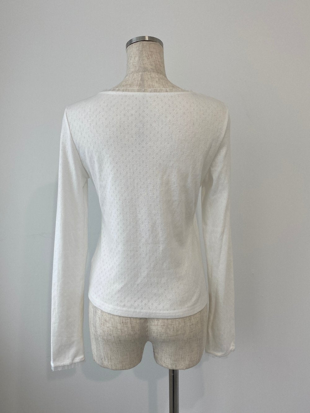 <SL2243675> ribbon point tops