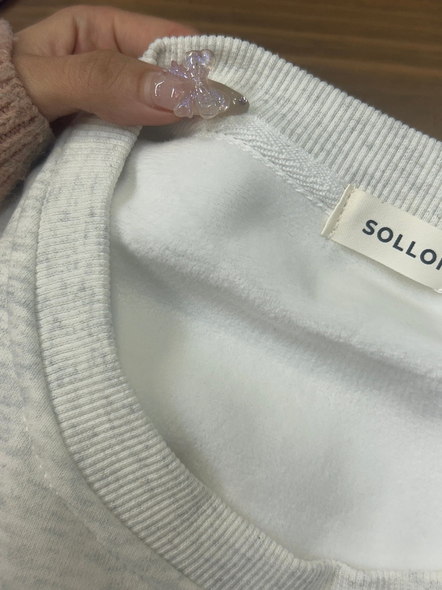 <SL2243663> bear ribbon sweat