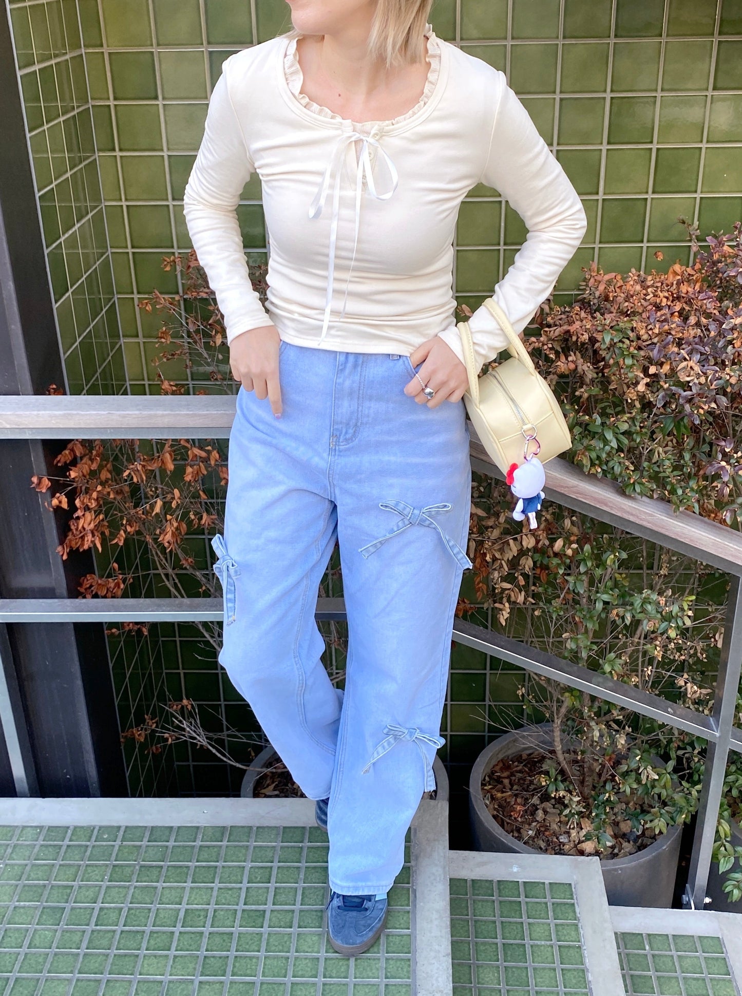<SL2234658> ribbon point denim