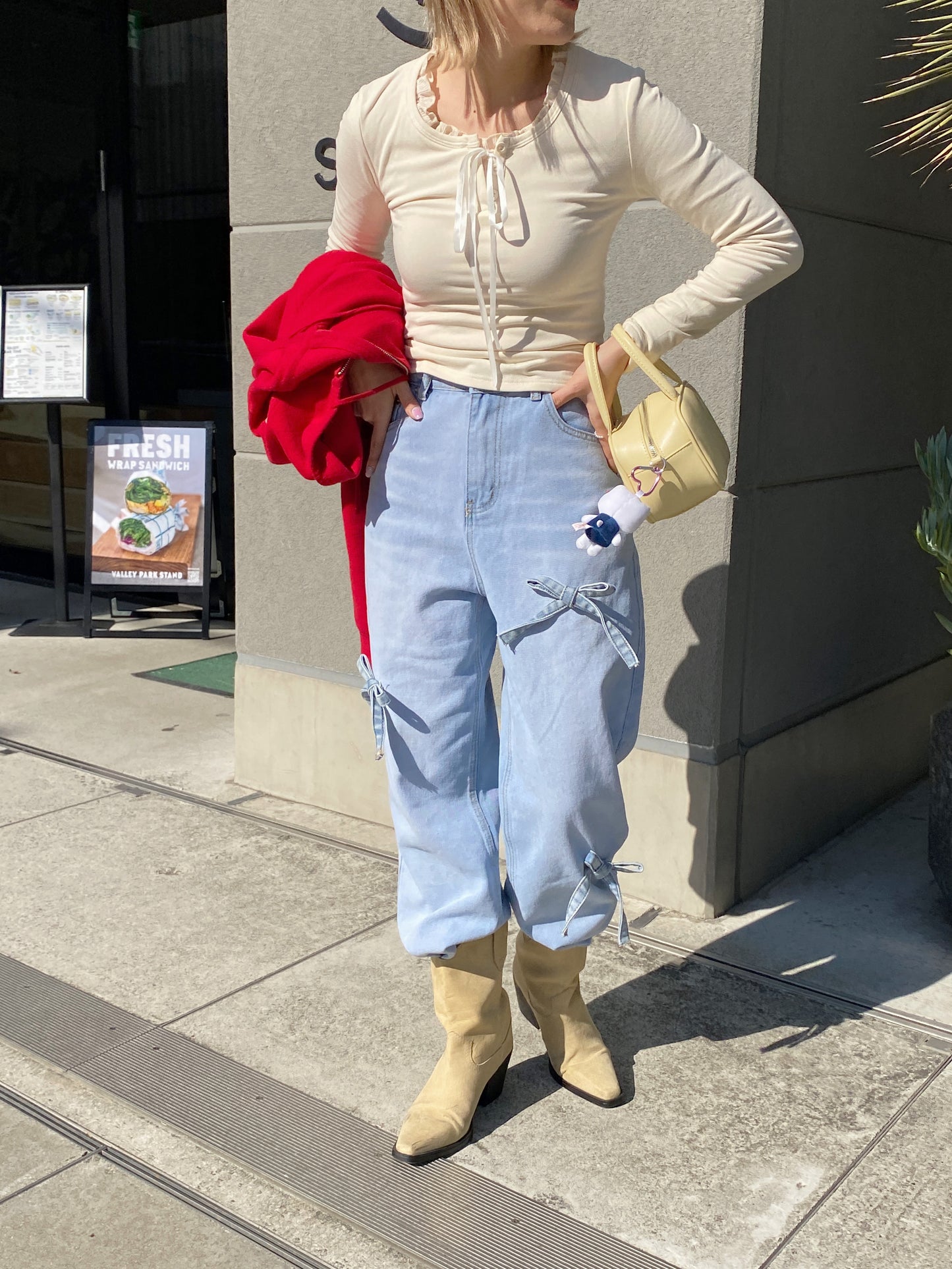 <SL2234658> ribbon point denim