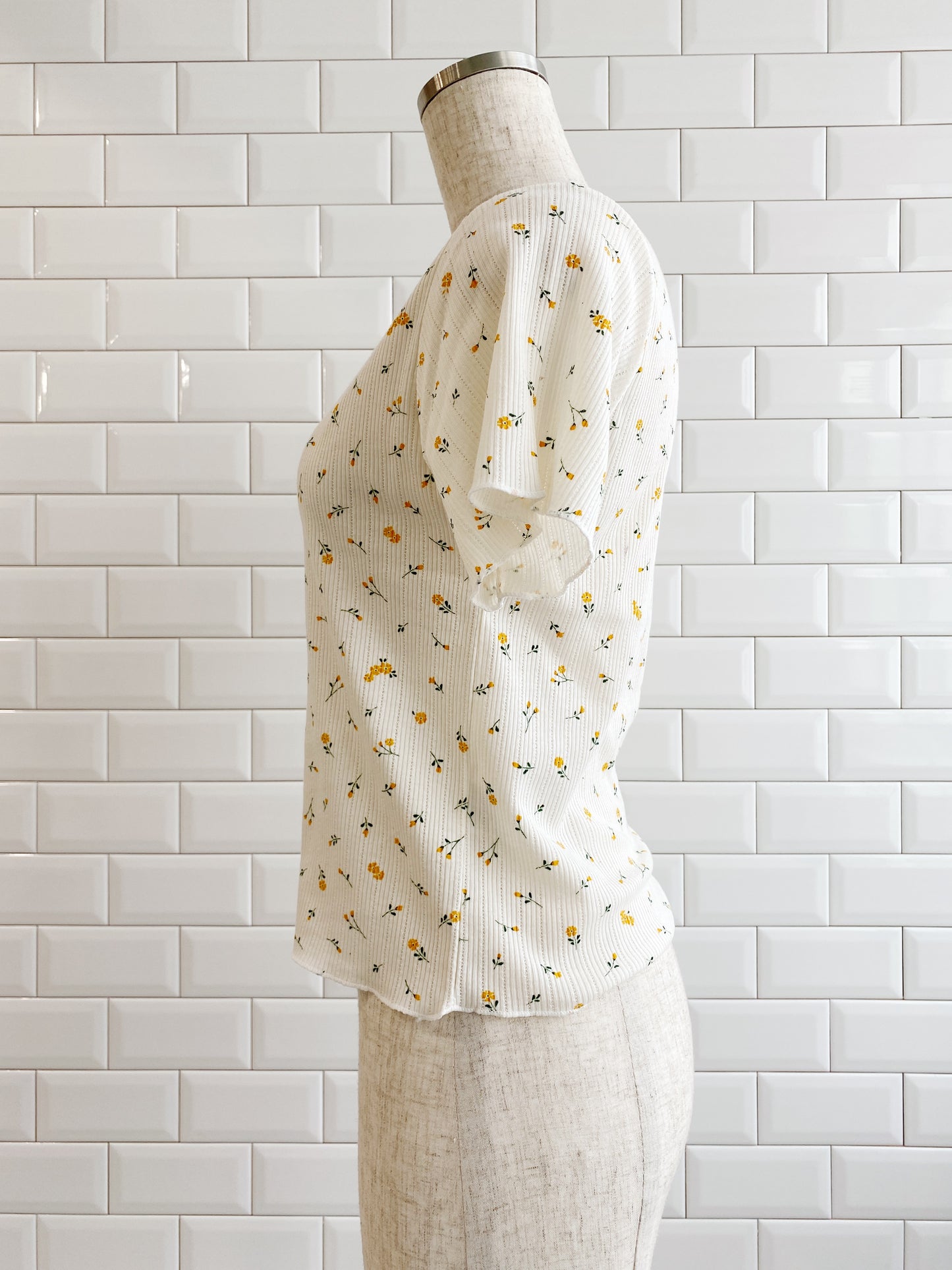 <SL2241627> flower thermal tee