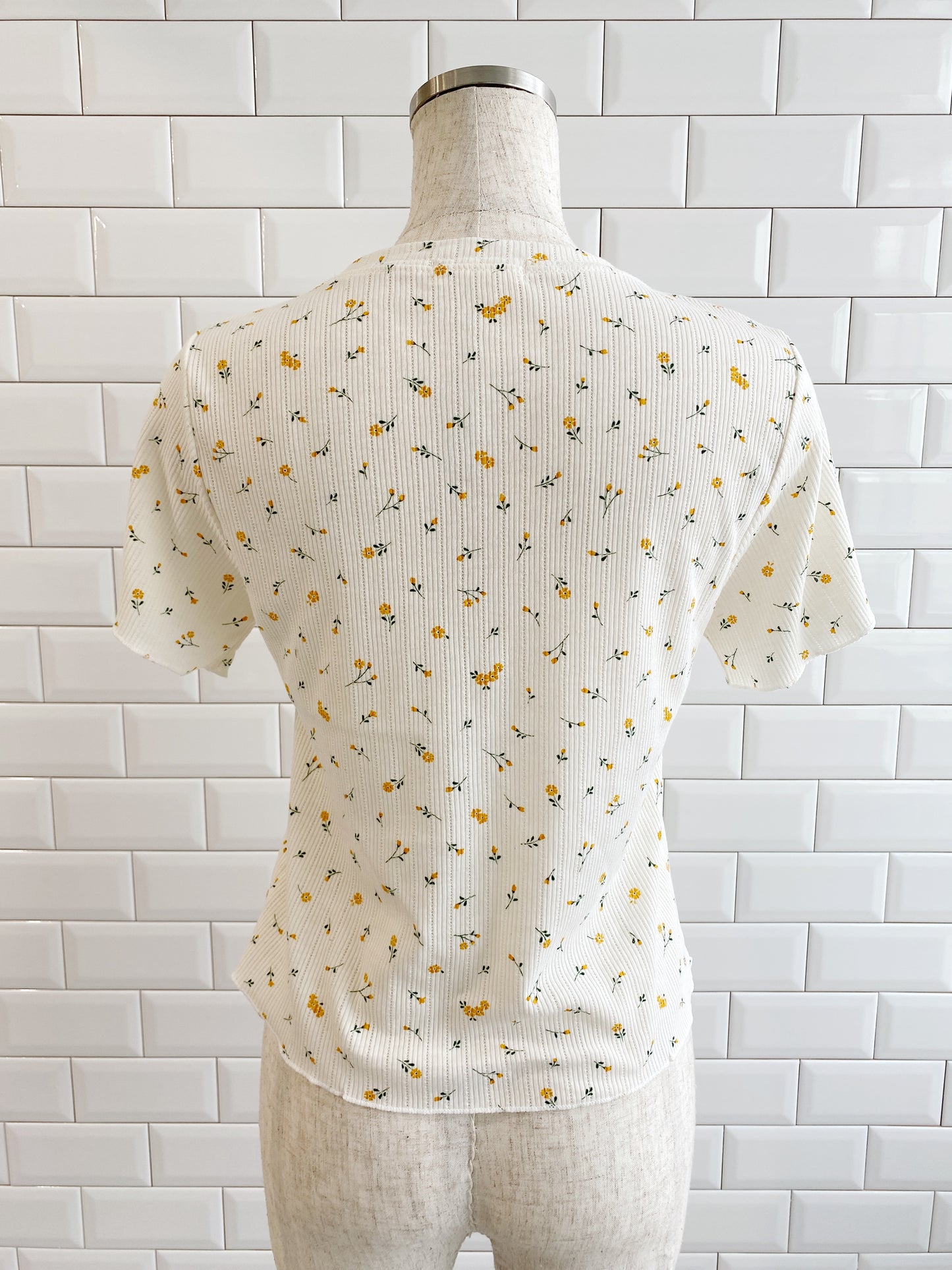 <SL2241627> flower thermal tee