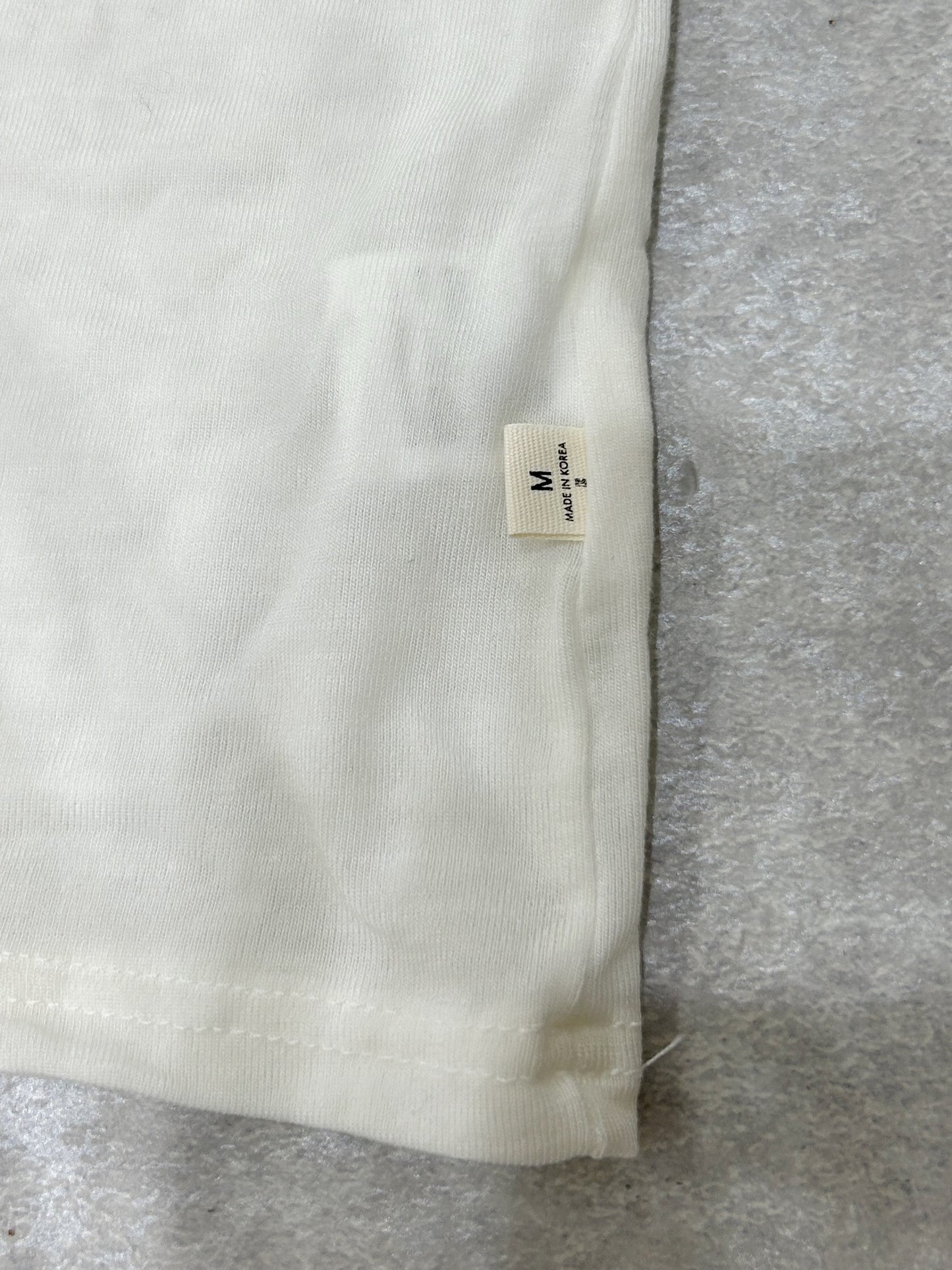 <LB2234008> フリルタートルトップス