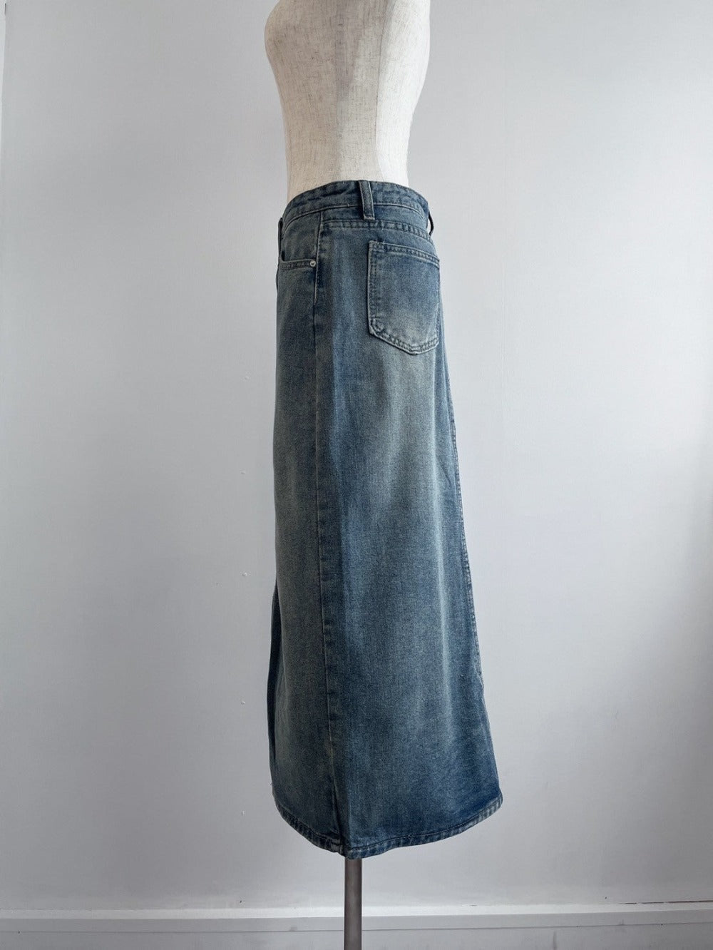 <RN2242004> スリットデニムスカート