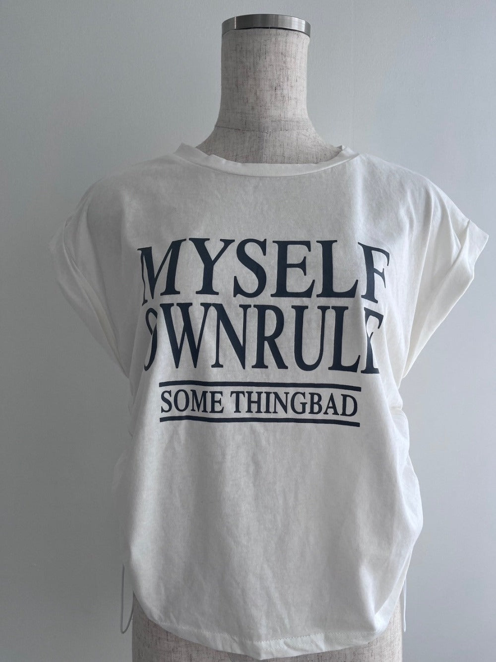 <CH2242808> サイドドロストクロップドTシャツ