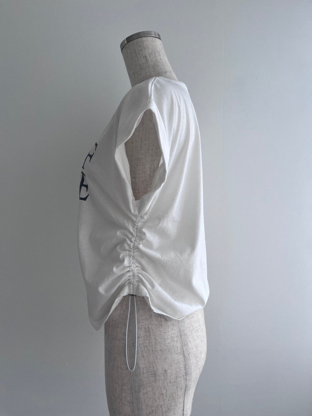 <CH2242808> サイドドロストクロップドTシャツ