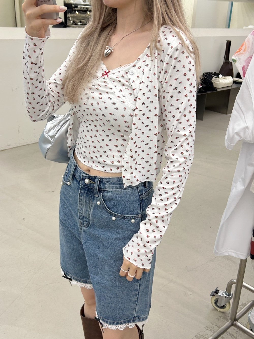 <SL2242629> lovely flower ensemble