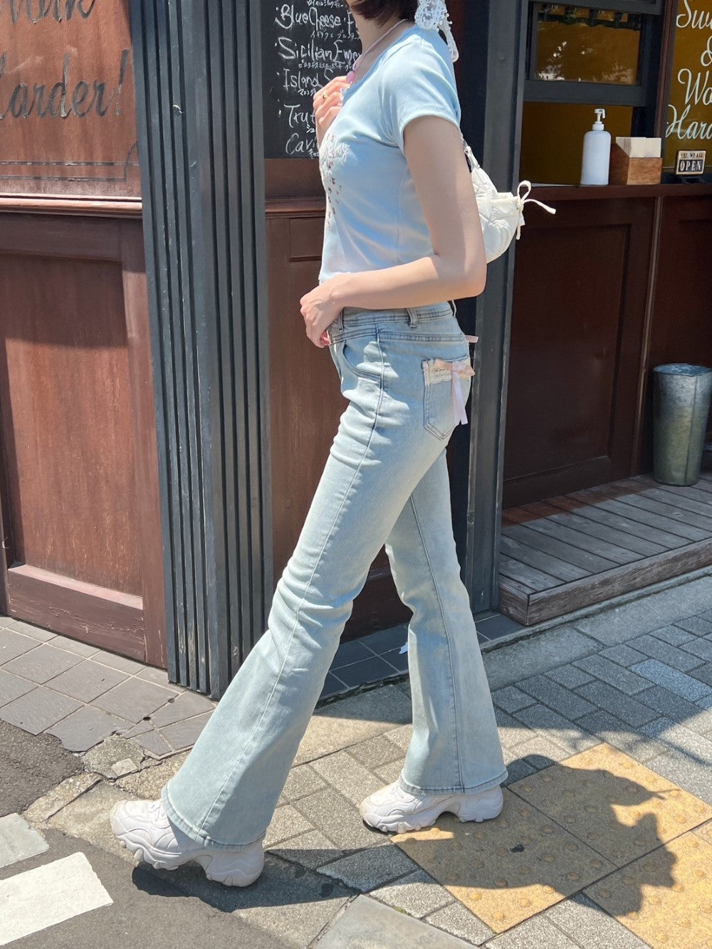 <SL2242643> バックリボンポイントフレアデニム